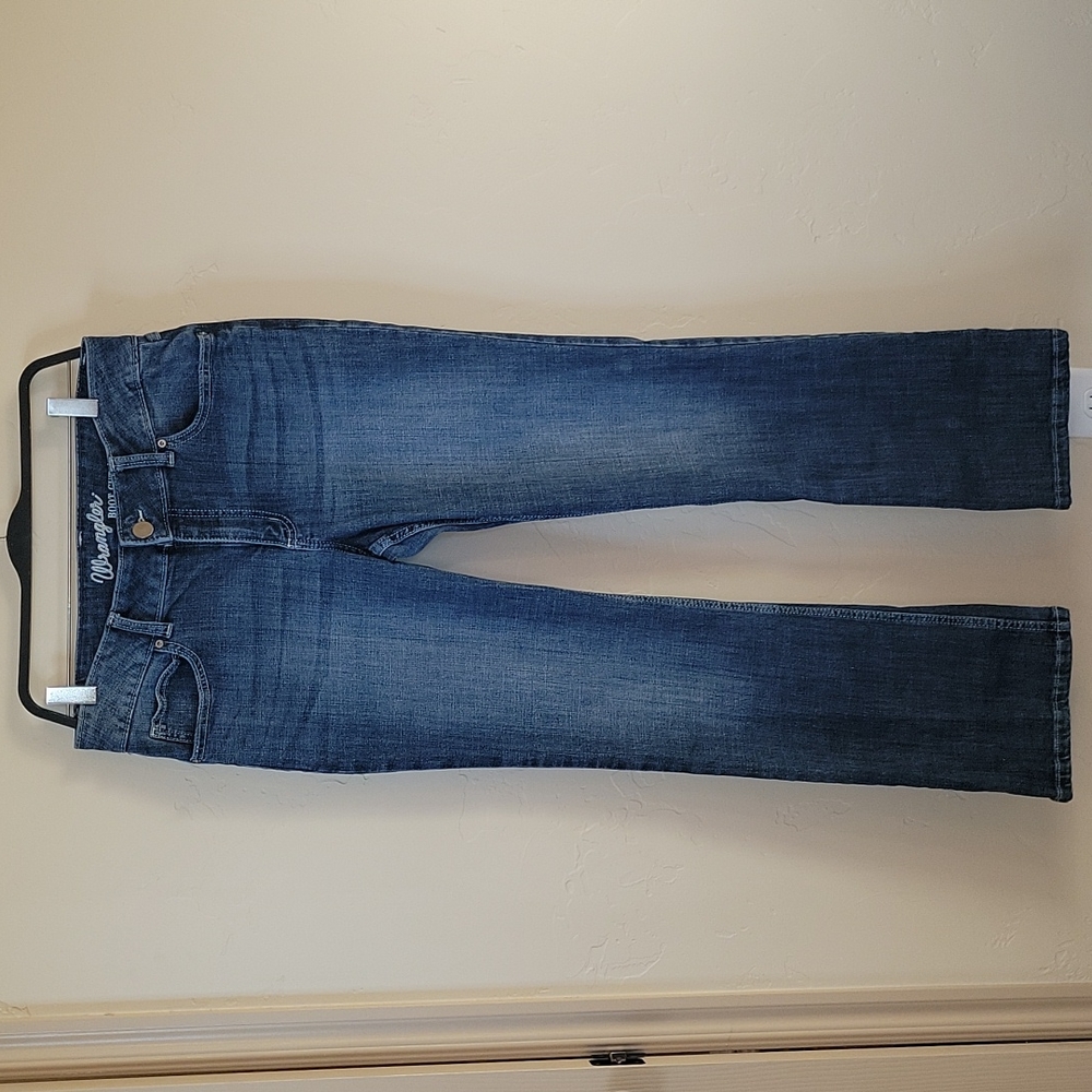 EUC WRANGLER BOOT CUT JEANS, Size 11